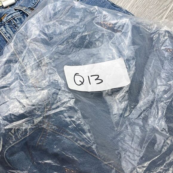 Eddie Bauer Women's Rigid Denim Straight Leg Capri Jeans Blue Size 6 - Picture 12 of 12